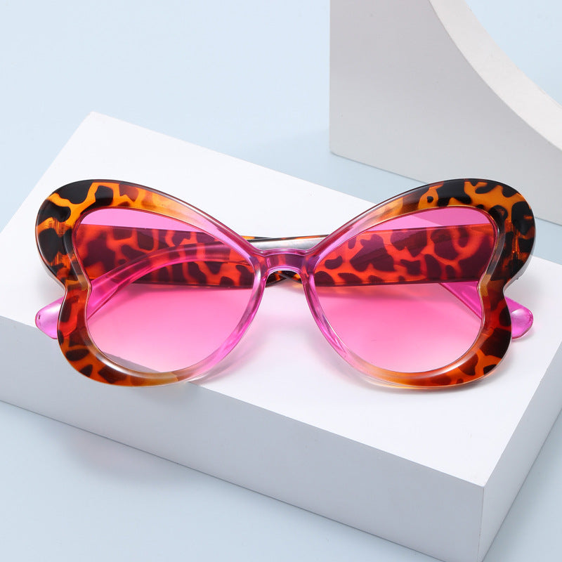 Damen Oversized-Sonnenbrille im verspielten Schmetterlingsdesign Karnz