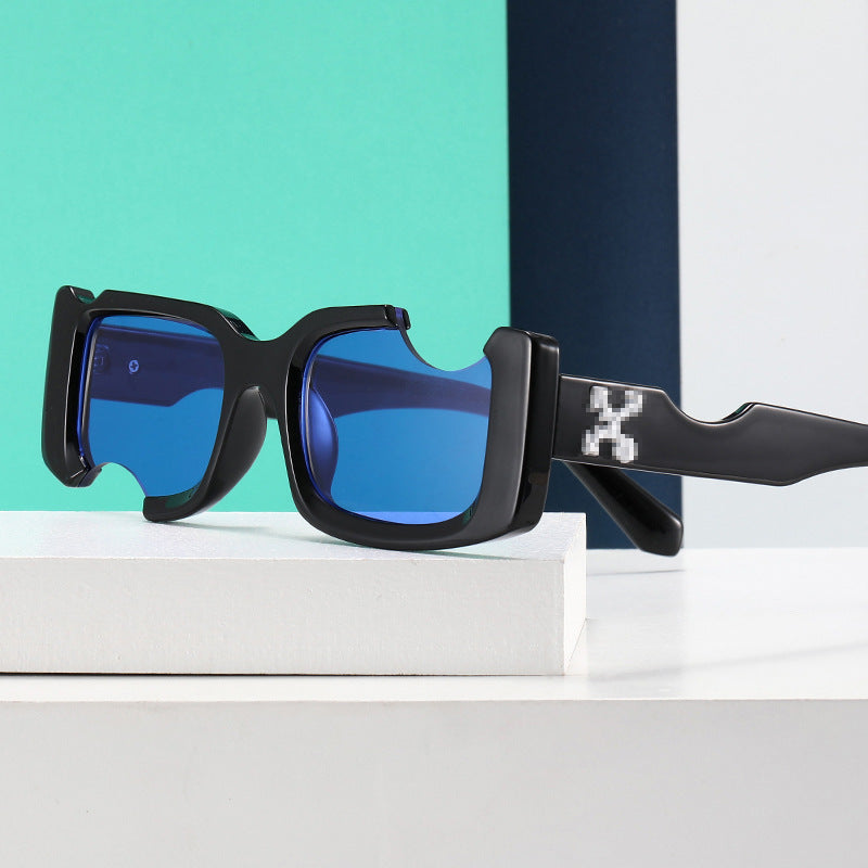 Damen exklusive modische Sonnenbrille mit futuristischem Design Karnz