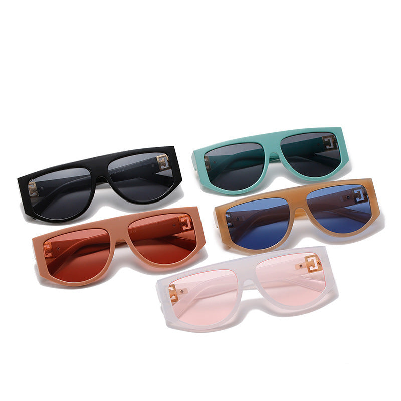 Oversized Shield-Sonnenbrille mit metallischen Akzenten Karnz