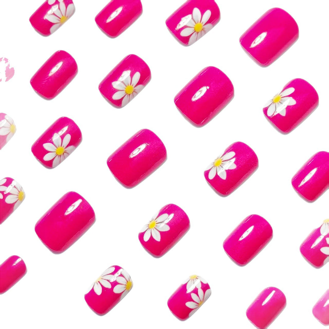 Kunstnägel mit Floralen Motiven Karnz