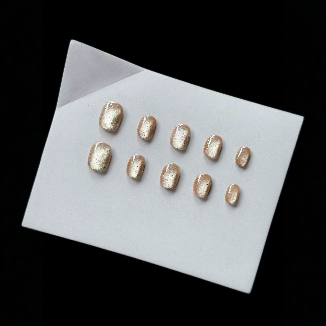 Elegantes Press-On Nagelkunstset mit Glitzerfinish