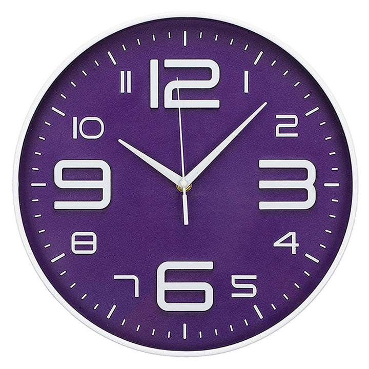 Wanduhr im minimalistischen Design Karnz