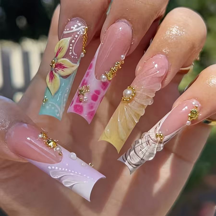 Dekorative Nagelkunst
