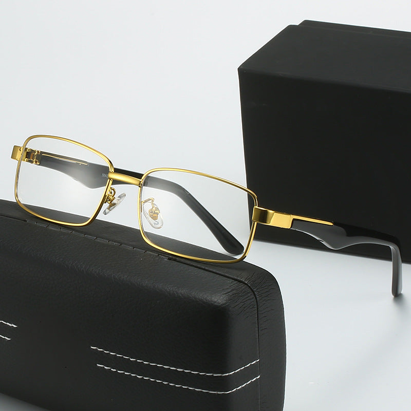 Damen Korrektionsbrille mit elegantem goldfarbenem Rahmen und stylischem Design Karnz