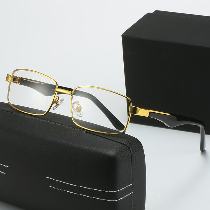 Damen Korrektionsbrille mit elegantem goldfarbenem Rahmen und stylischem Design Karnz