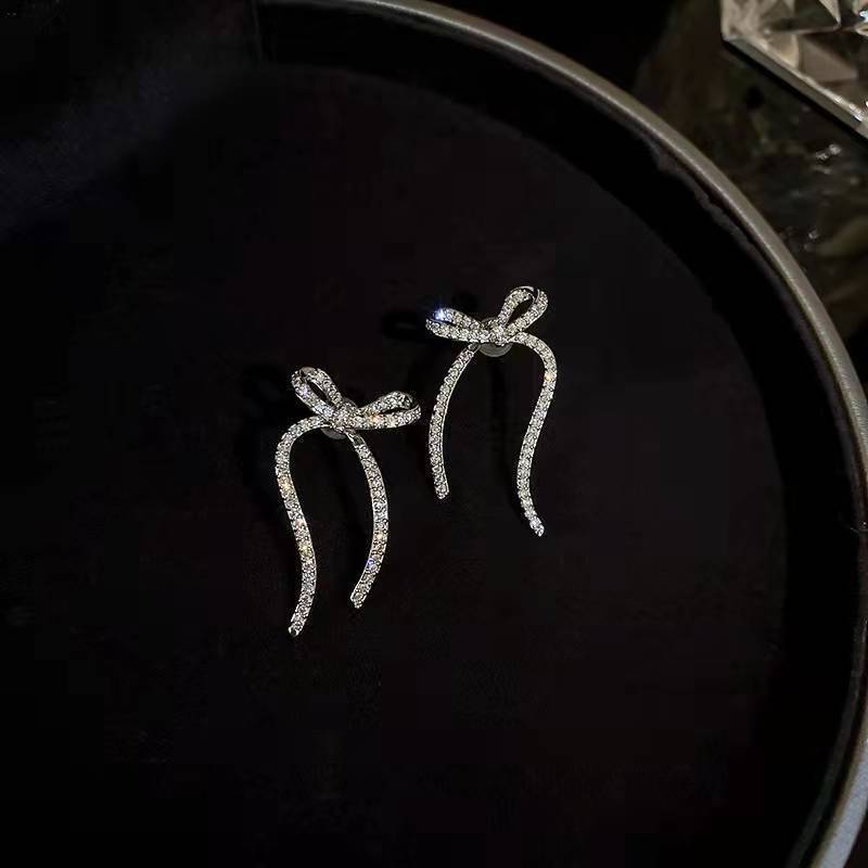 Elegantes Ohrringe Karnz
