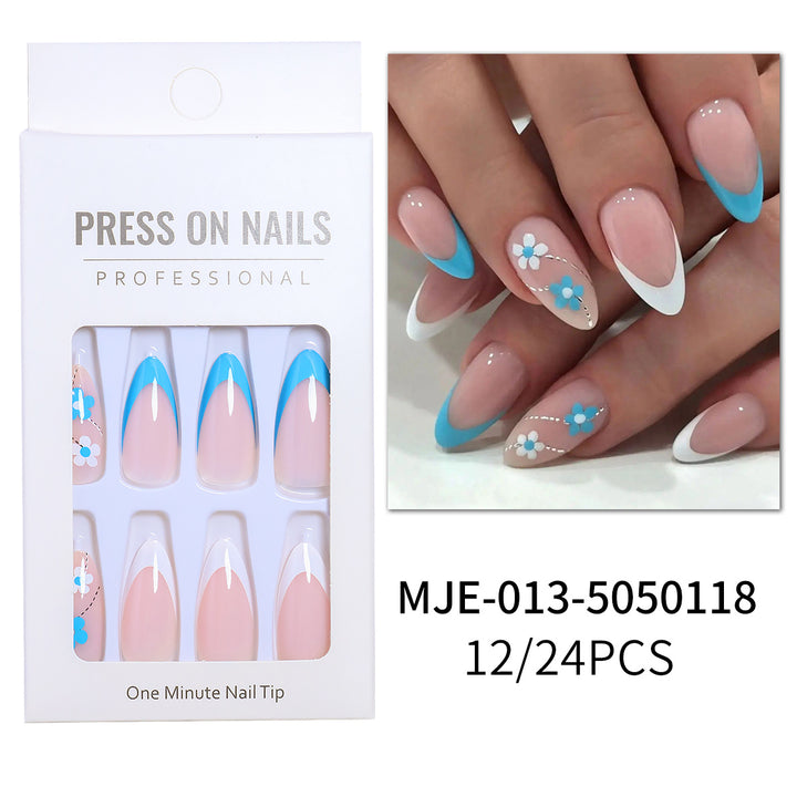 Künstlerisches Herz-Akzent Press-On Nagelset Karnz