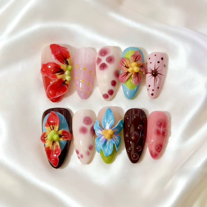 Künstlerische Florale Nagelkunst Kollektion