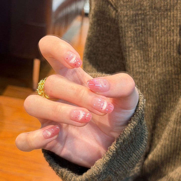 Kunstnägel mit Glamourösem Glitzereffekt Karnz