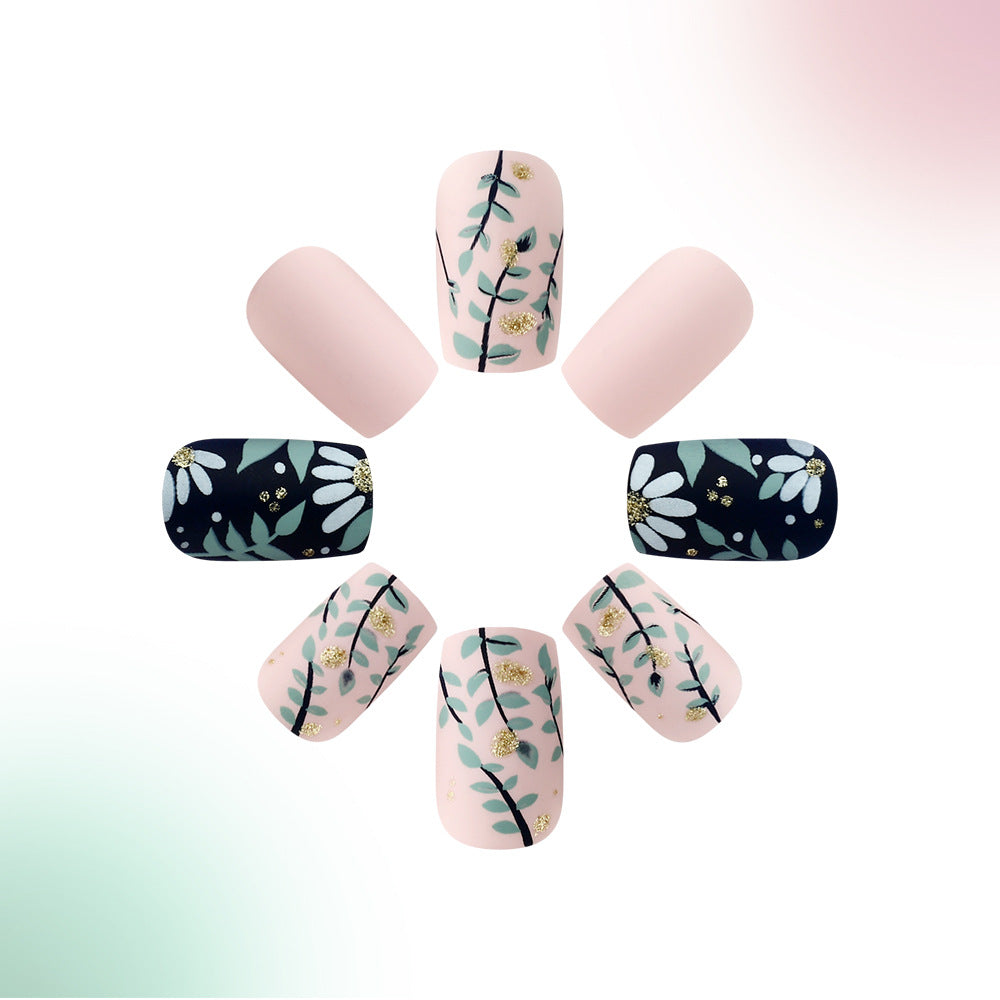 Künstlerische florale Gel-Nagelkunst Karnz