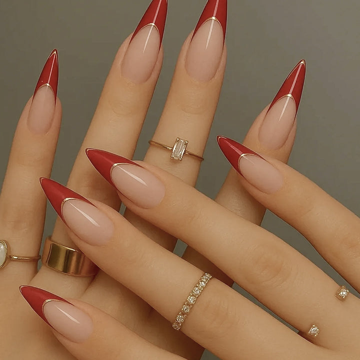 Elegante Stiletto-Nagelerweiterungen Karnz