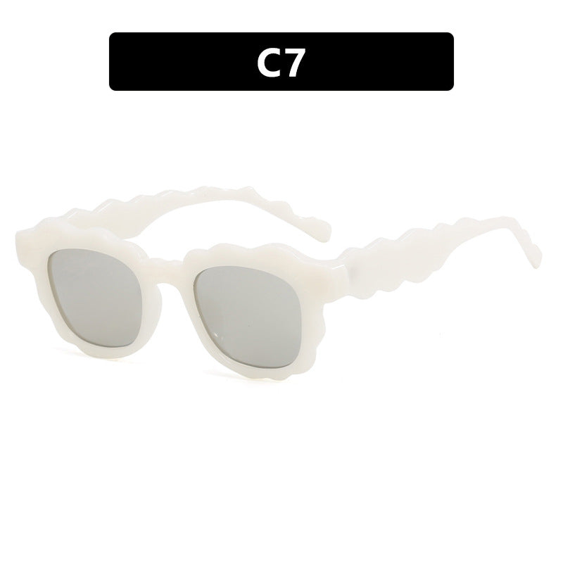 Damen modische Sonnenbrille mit gewelltem Rahmen Karnz