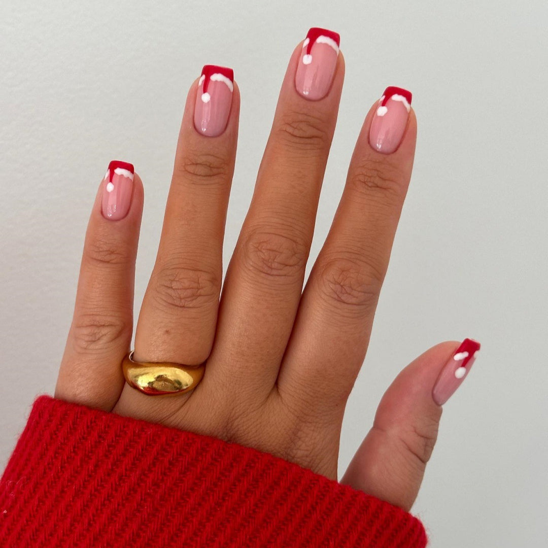 Künstlerische winterliche Nail Art Karnz