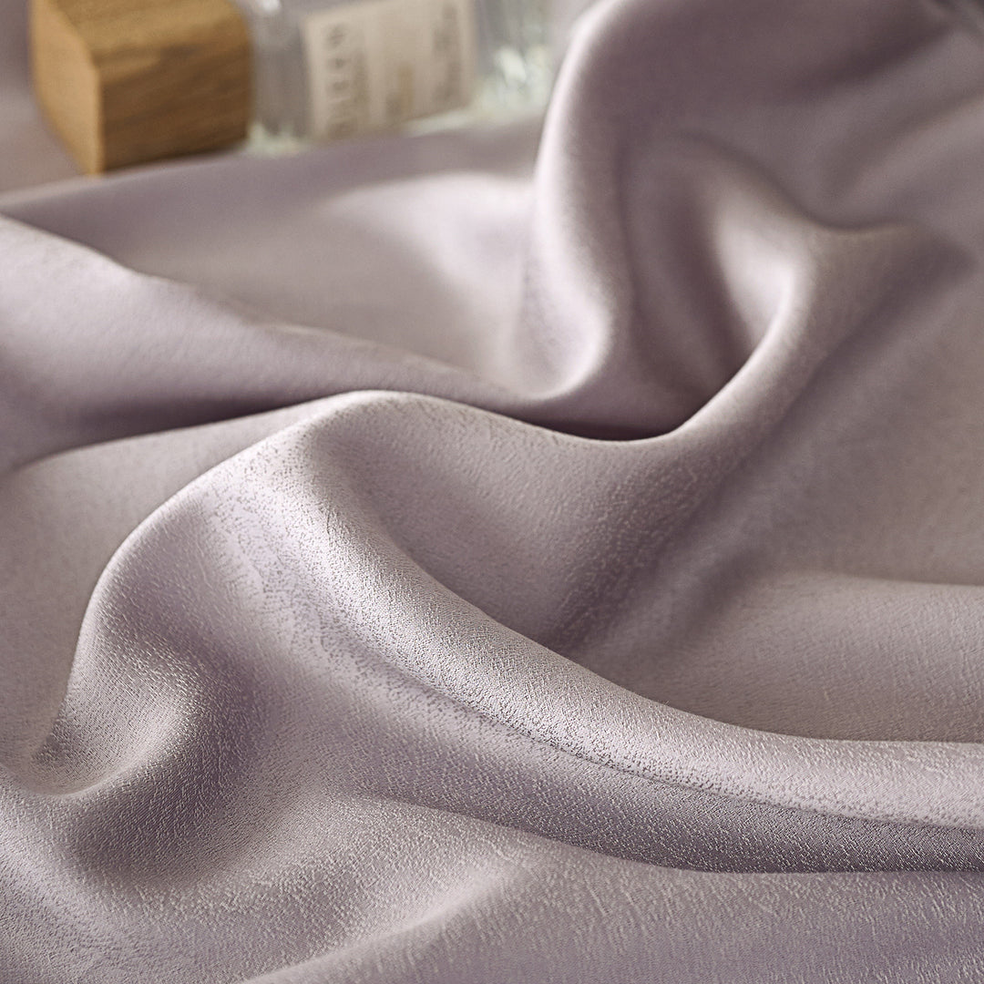 Luxuriöses Sateen Bettbezugset mit doppelter Hemstitched-Kante und Kissenbezügen