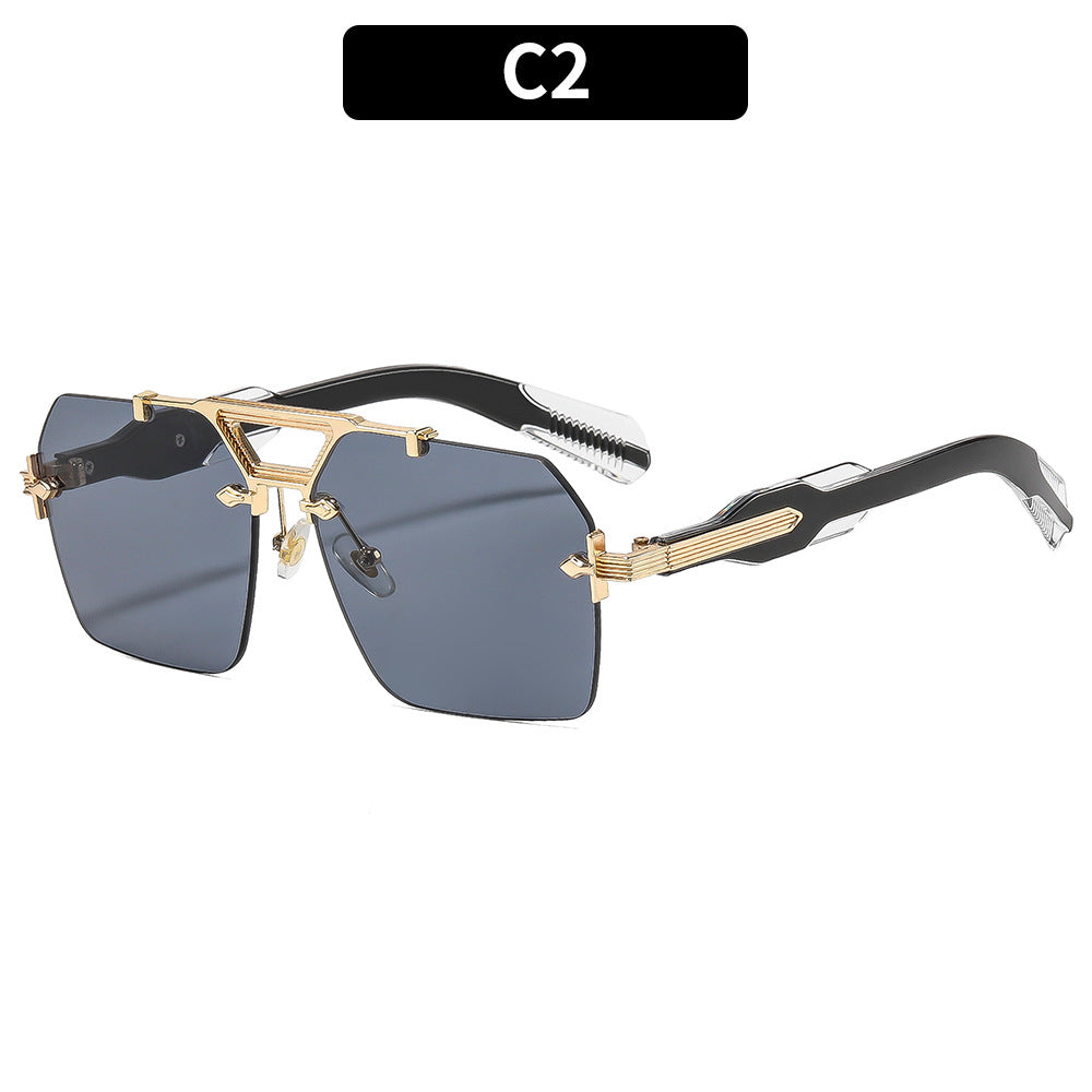 Geometrische Piloten Sonnenbrille mit einzigartigen Akzentdetails