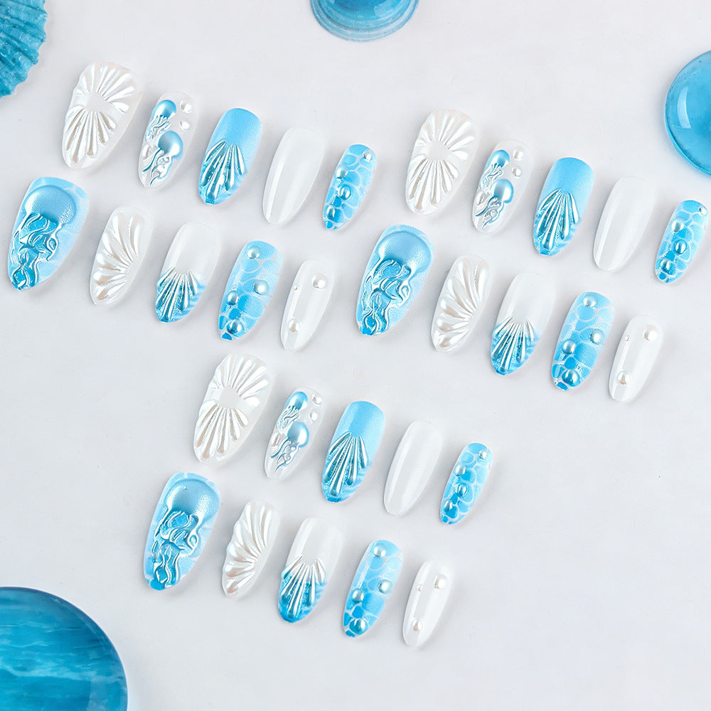 Künstlerisch von Muscheln inspiriertes Nagelkunst-Set Karnz