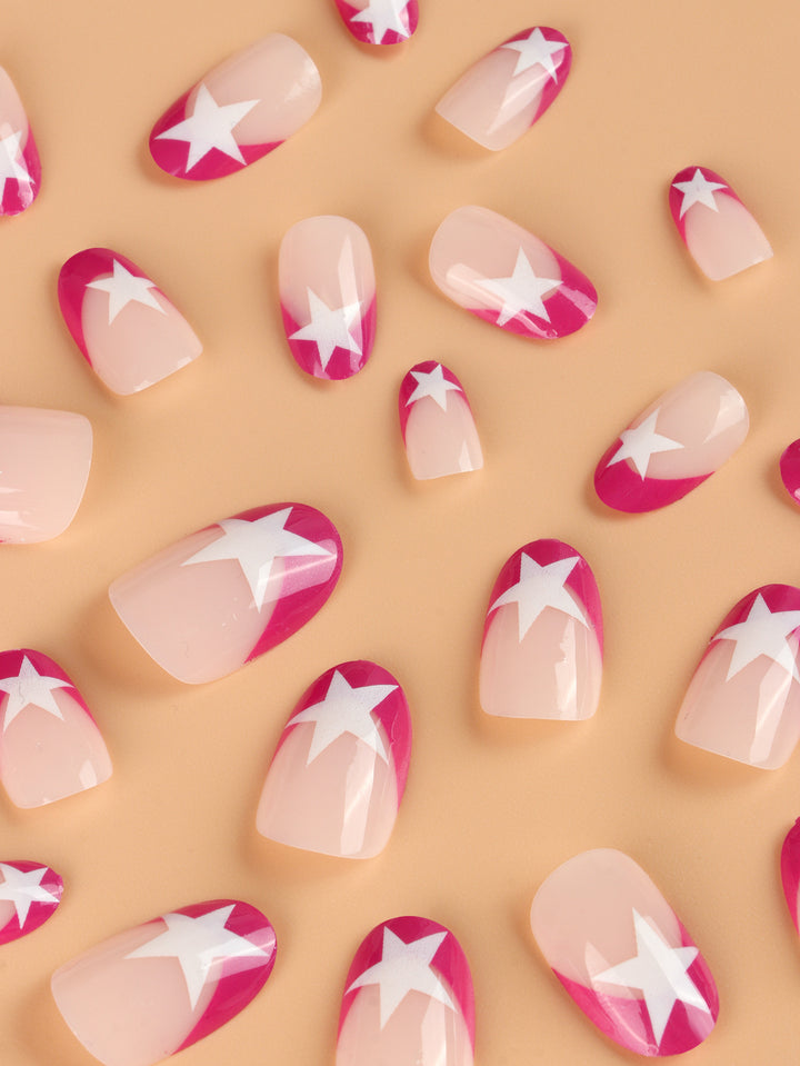 Künstlerisches mit Sternen verziertes Nageldesign Karnz