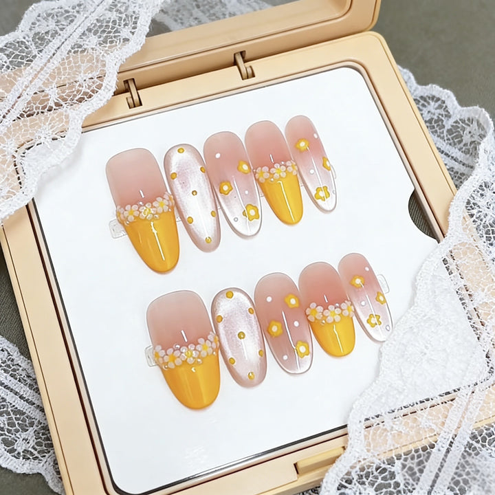 Künstlerisches blumenmusteriertes Press-On-Nagelset Karnz