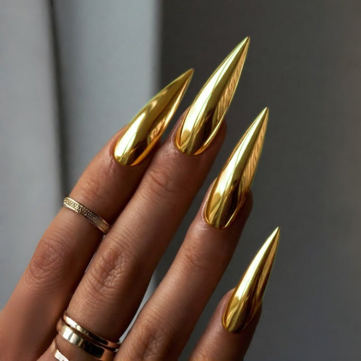 Extravagante Stiletto Press-On Nagelspitzen mit Spiegel-Finish Karnz