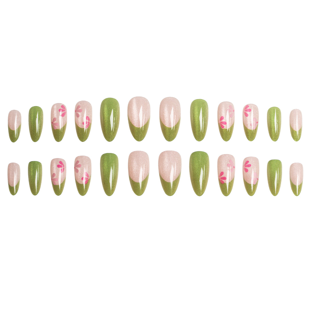 Künstlerisches Floral Druck-auf-Nageldesign