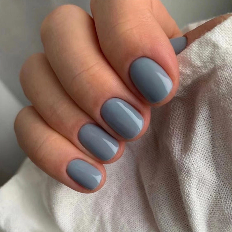 Kreative Nagelkunst mit eleganter Hochglanz-Oberfläche Karnz