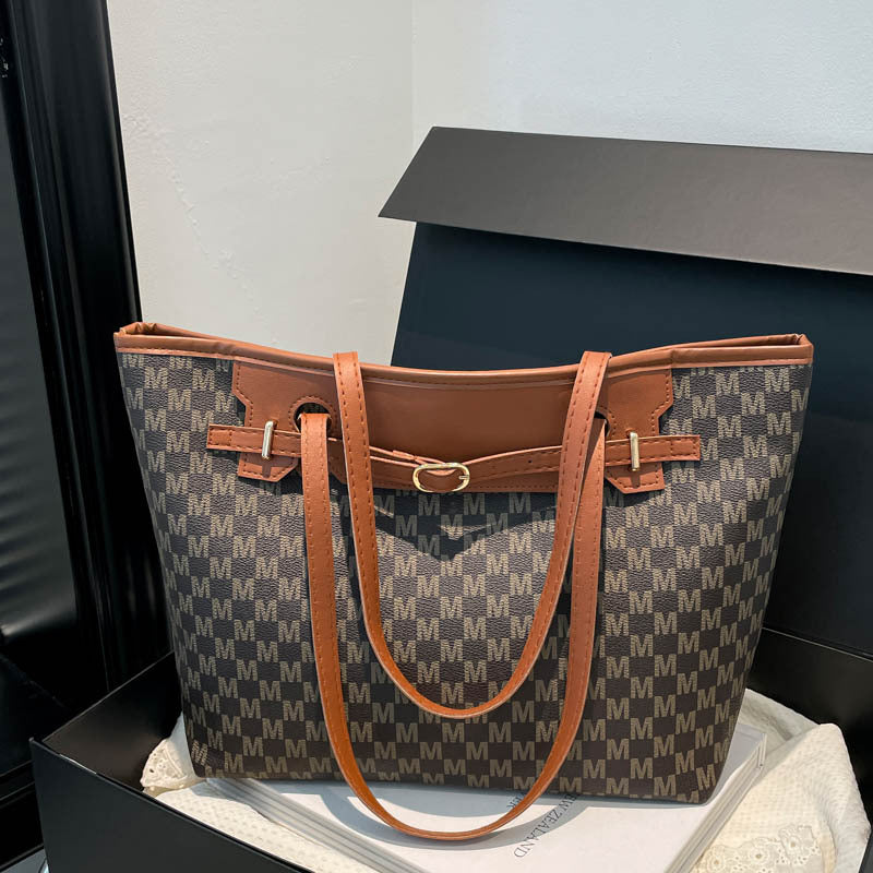 Elegante monogrammierte Tragetasche  1791041041