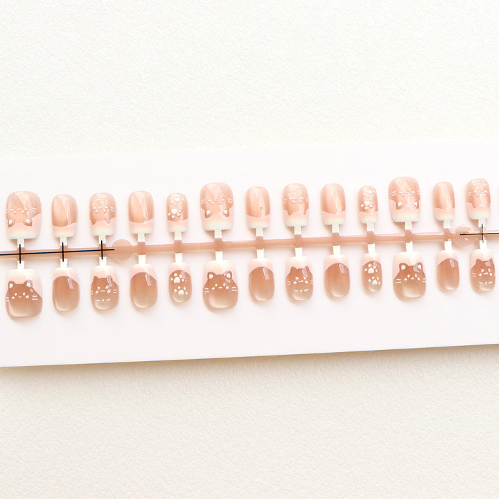 Künstlerisches Gel Nageldesign Karnz