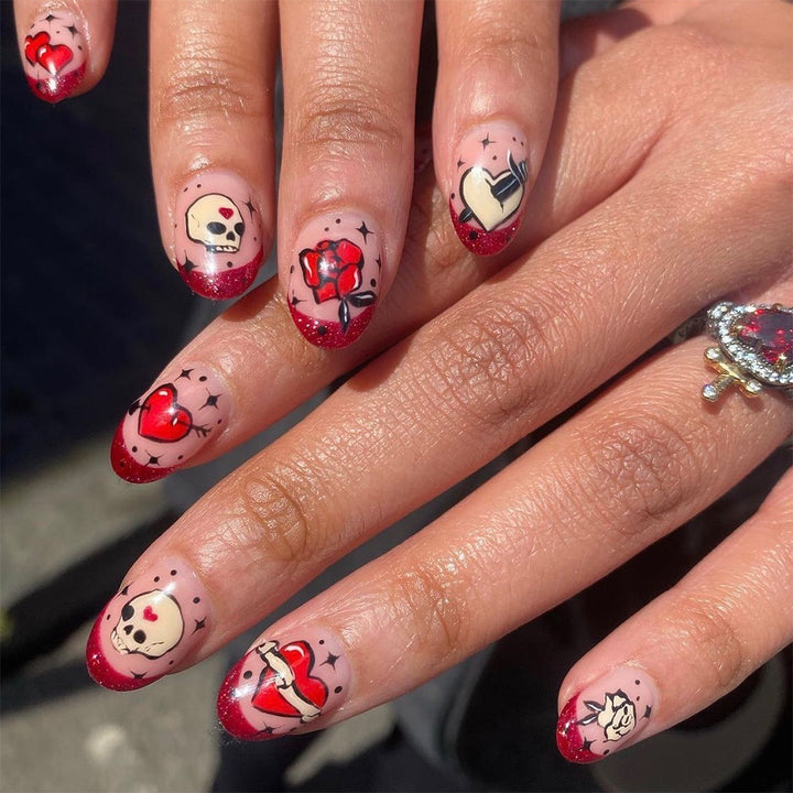 Künstlerische Press-On-Nageldesigns Karnz