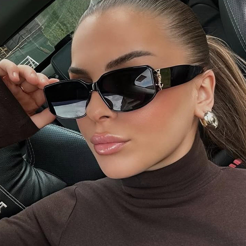 Damen modische Sonnenbrille mit eckigem Design und luxuriösen Details Karnz