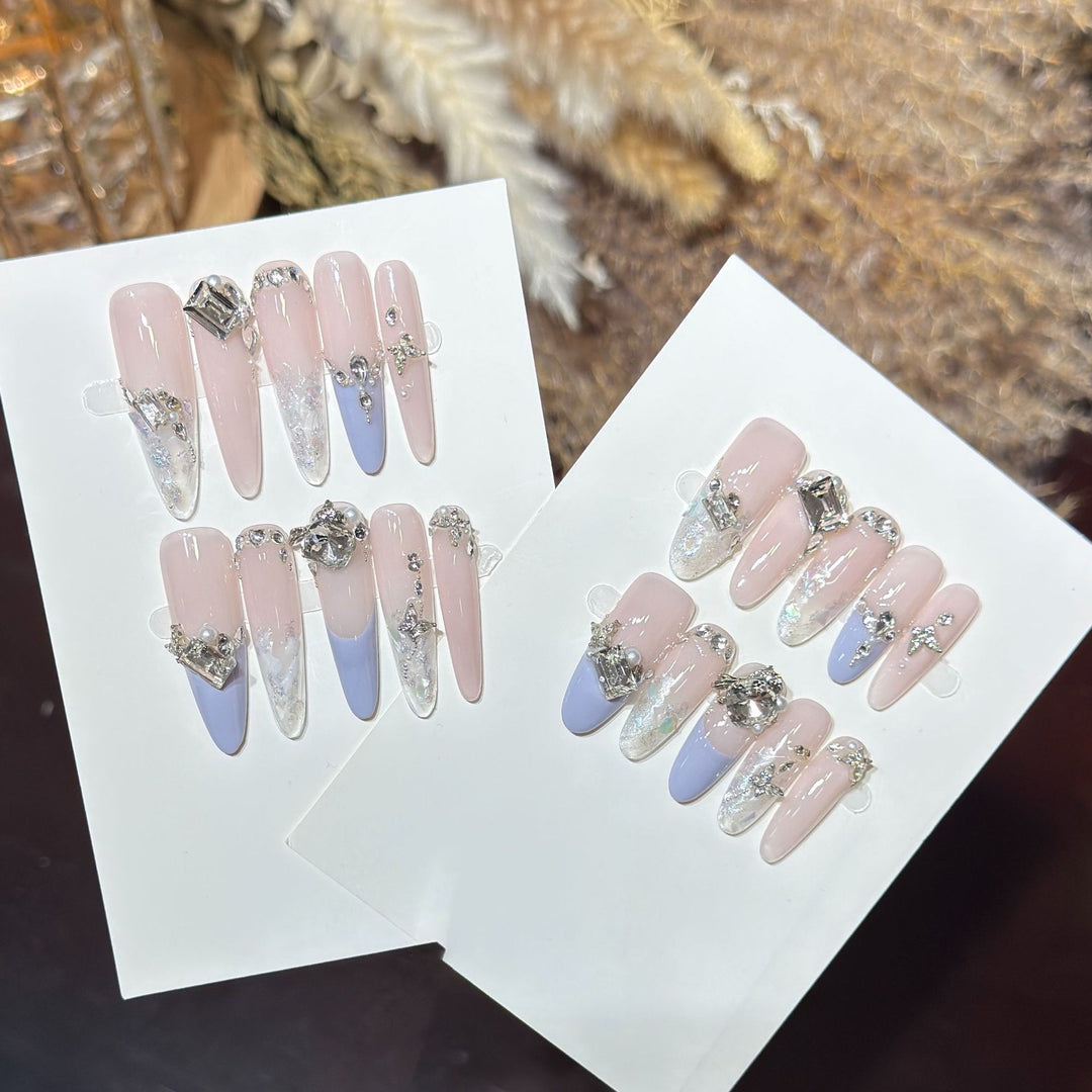 Elegantes Stiletto Presse-Nagelkunst-Set mit Strass-Verzierungen Karnz