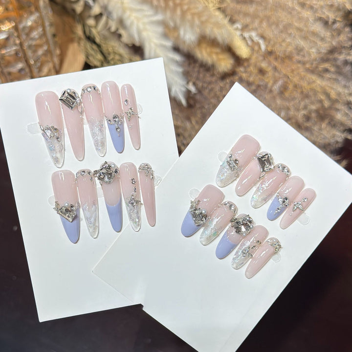Elegantes Stiletto Presse-Nagelkunst-Set mit Strass-Verzierungen Karnz