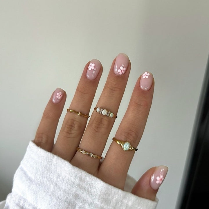 Florales Design Press-On Nagelverlängerungen Karnz