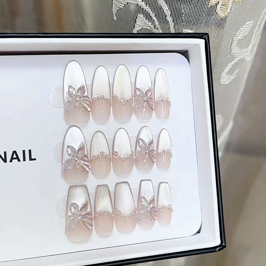 Premium Dekorative Druck-Nägel Set mit Schmetterlingen Karnz