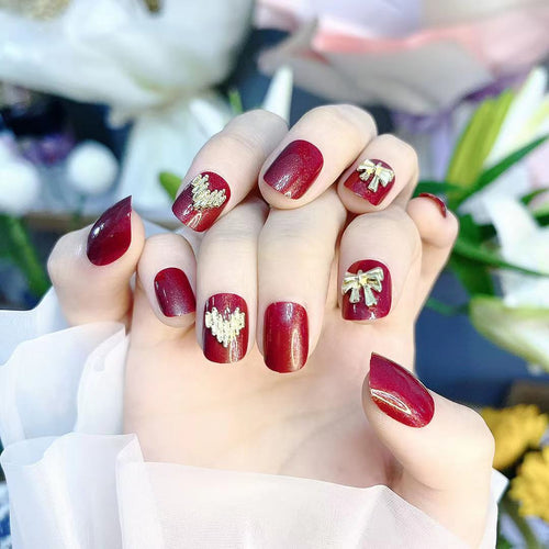 Elegante Nagelkunst Karnz