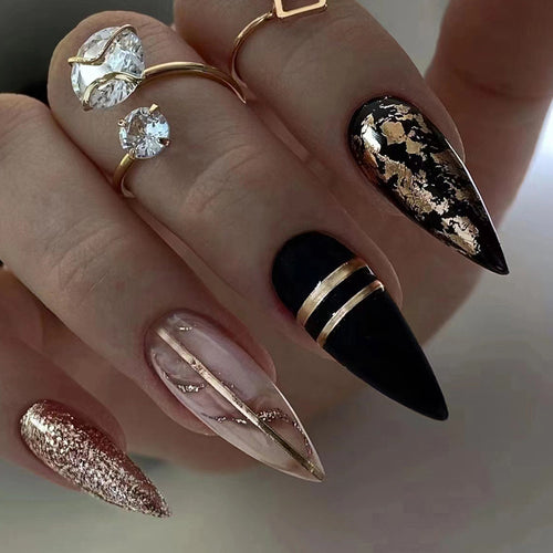 Künstlerische Fantasy-Nagelspitzen Karnz