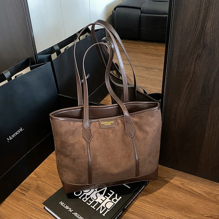 Geräumige Wildleder-Tote-Tasche Karnz
