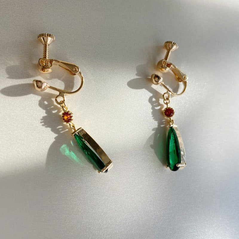 Elegantly Crafted Clip-On Earrings Karnz