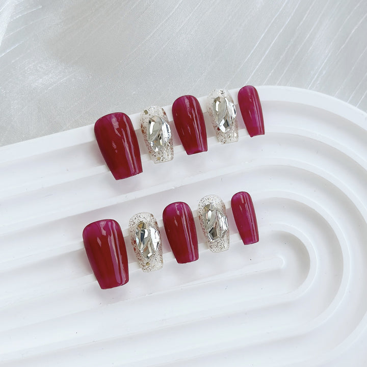 Herz dekoriertes Press-On Nagelset