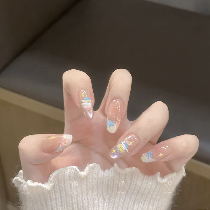 Kunstfingernägel mit Elegantem Blütenmuster Karnz