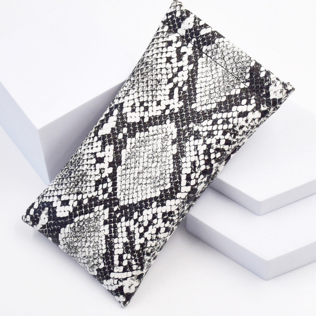 Stylische Schlangenprint-Brillenetui Karnz