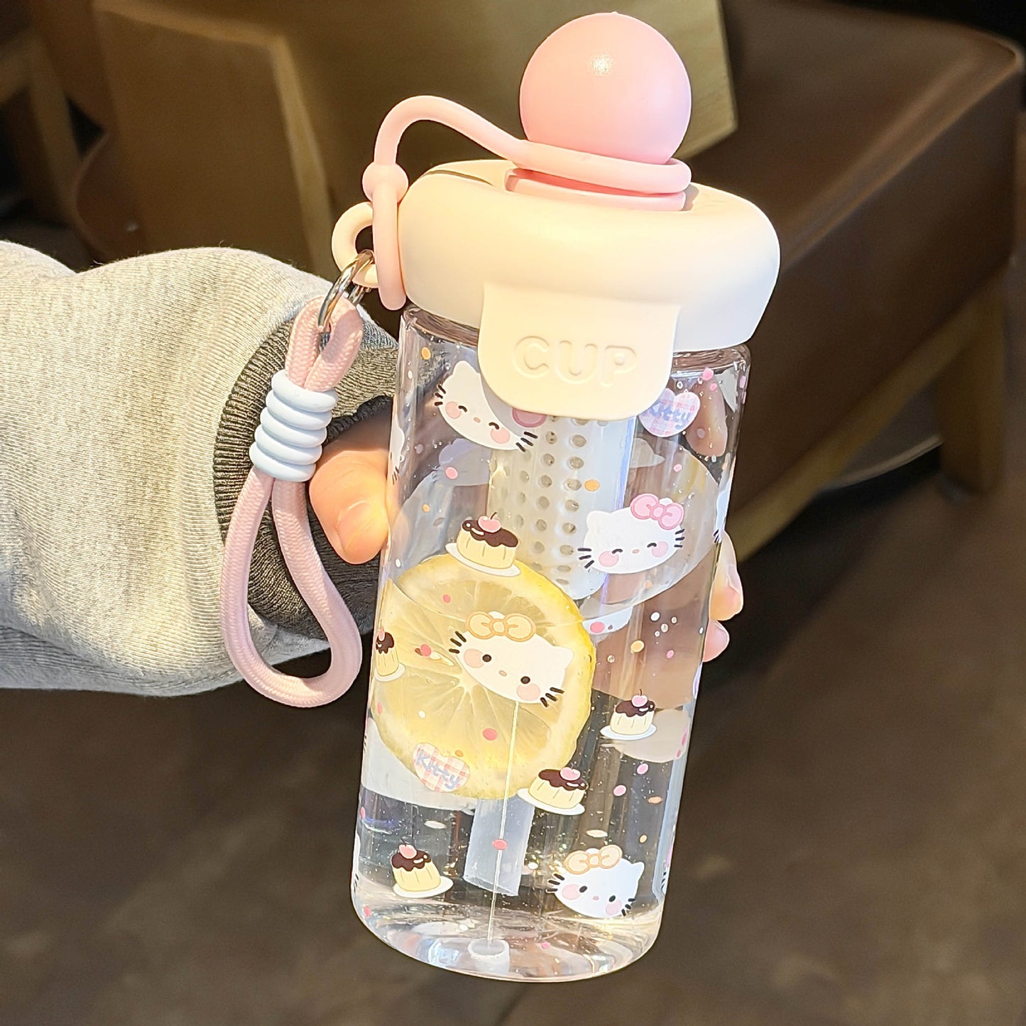 Damen Kreative Wasserflasche mit lässigem Motiv Karnz
