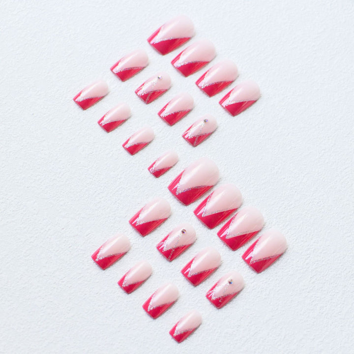 Künstlerisches French Tip Nagelset