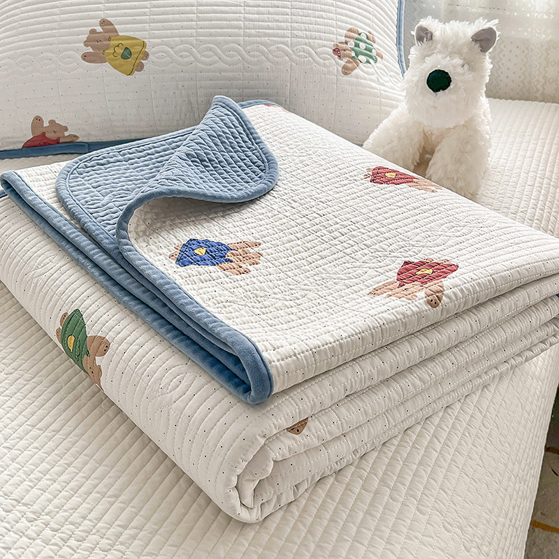 Gep quiltete Baumwolle Gingham Tagesdecke mit zierlichem Schleifenmuster und wendbarem einfarbigem Rücken