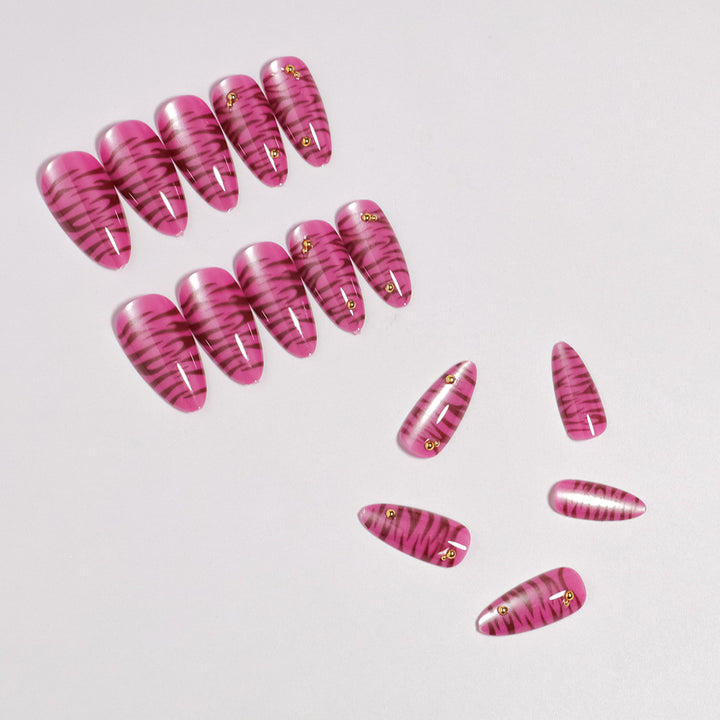 Künstlerisches Press-On-Nagelkunst-Set Karnz