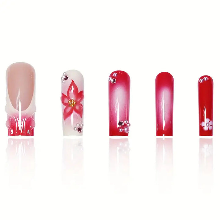 Florale Nagelkunstverlängerungen Karnz
