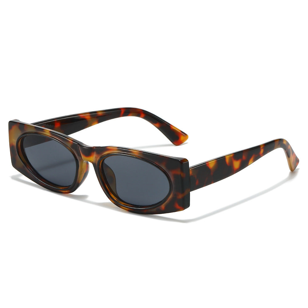 Retro-inspirierte breitrandige Sonnenbrille Karnz