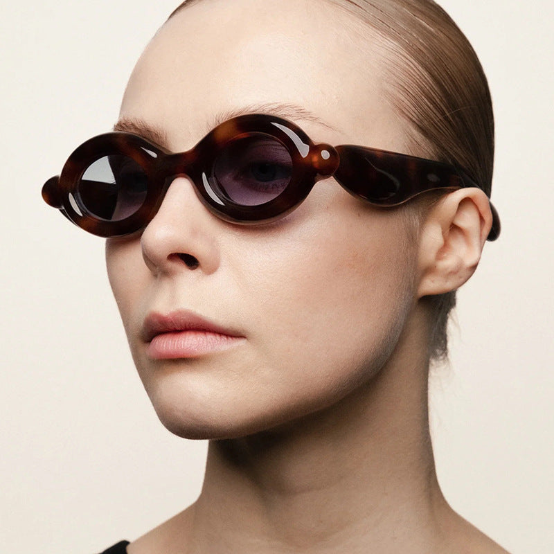 Damen Sonnenbrille im trendigen Retro-Design mit ovalen Gläsern Karnz