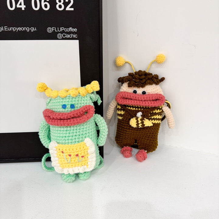 Süßer gehäkelter Bienen-Mini-Rucksack