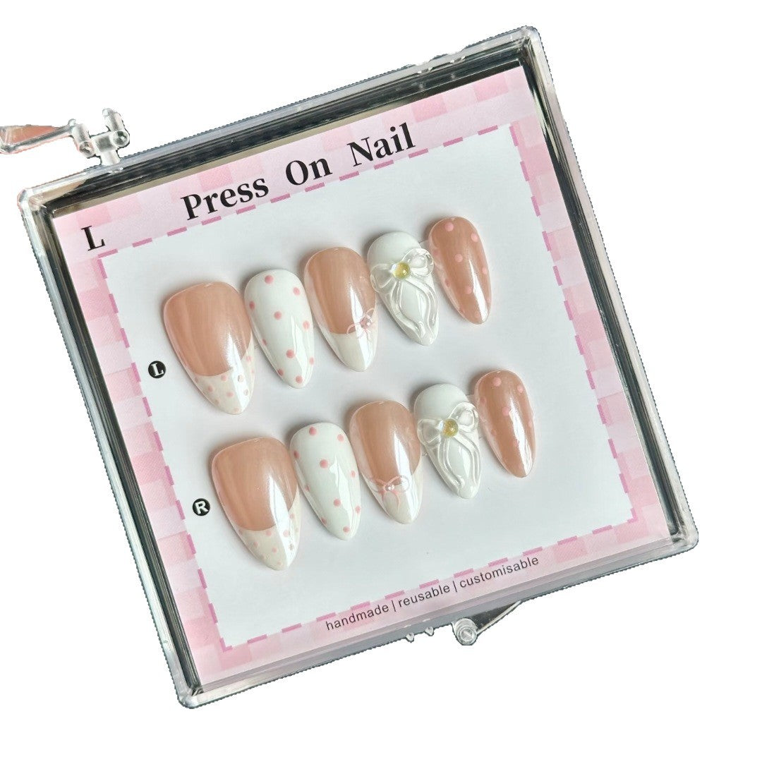 Elegantes handgefertigtes Press-On-Nagel-Set