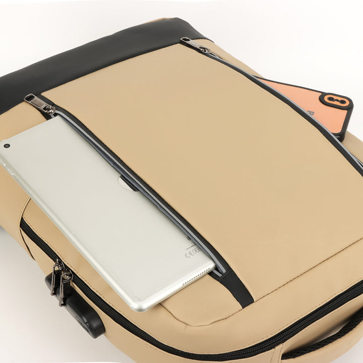Moderner technikaffiner Geschäftsrucksack Karnz